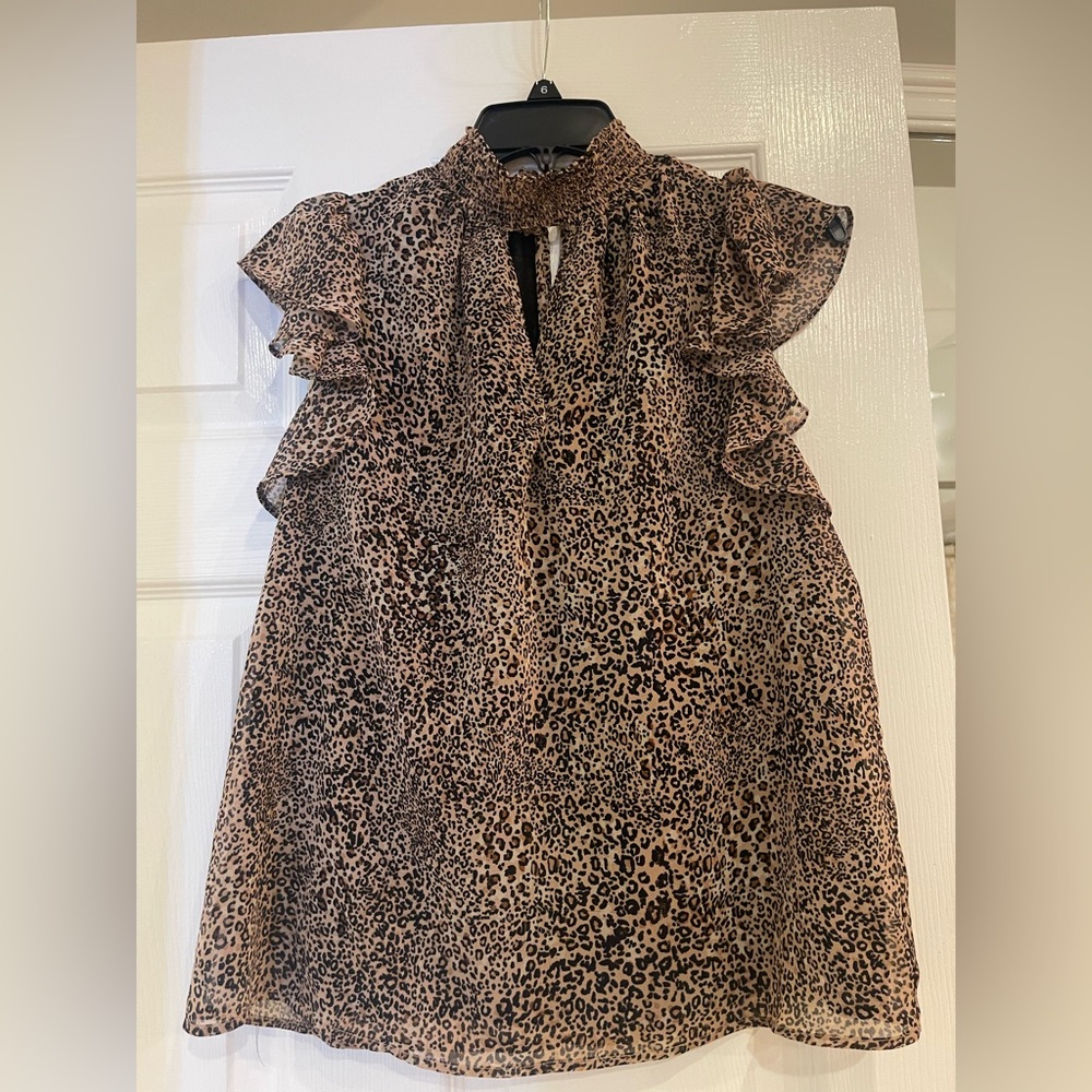 1 State Leopard Keyhole Mock Neck Blouse - Picture 5 of 10